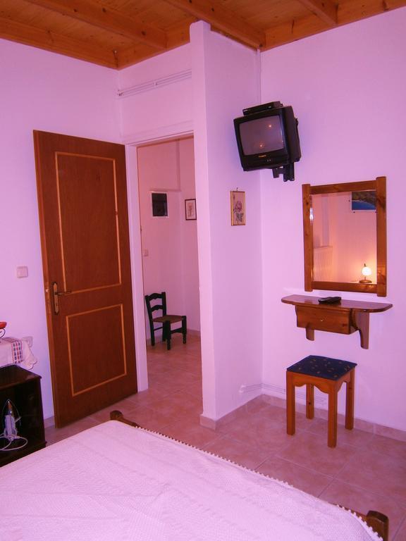 Villa Frias Asprogerakata Room photo