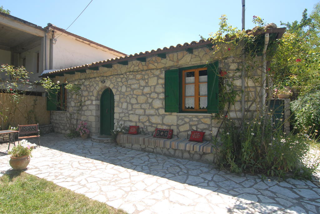 Villa Frias Asprogerakata Room photo